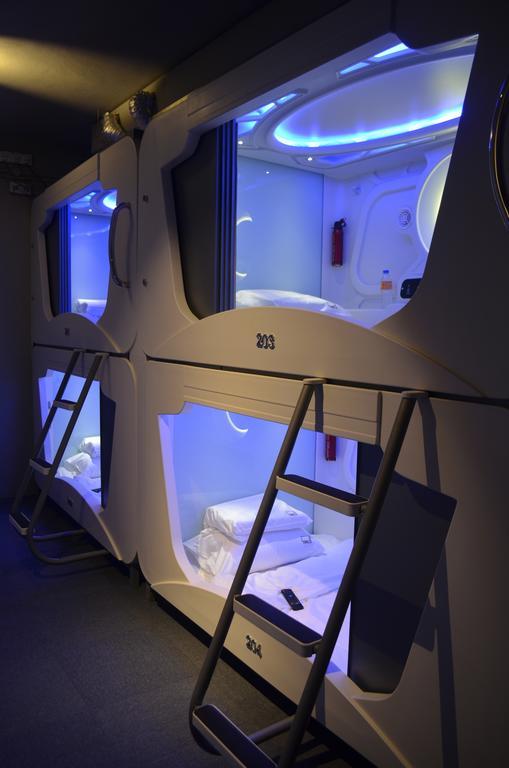 Time Capsule Hotel จอร์จทาวน์ ภายนอก รูปภาพ