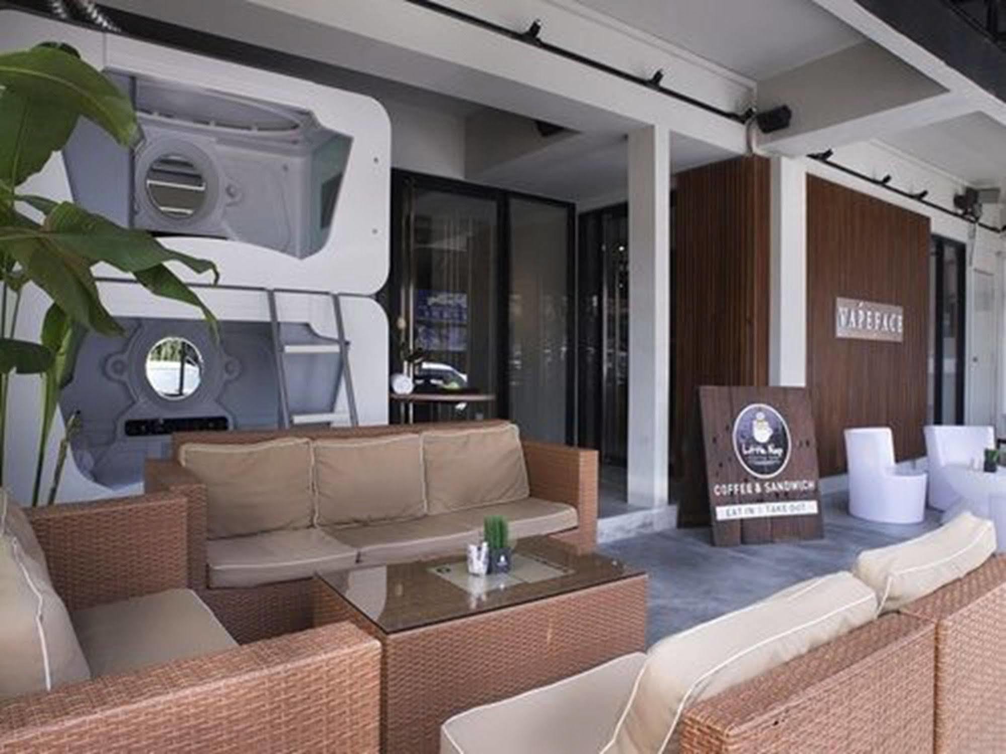 Time Capsule Hotel จอร์จทาวน์ ภายนอก รูปภาพ