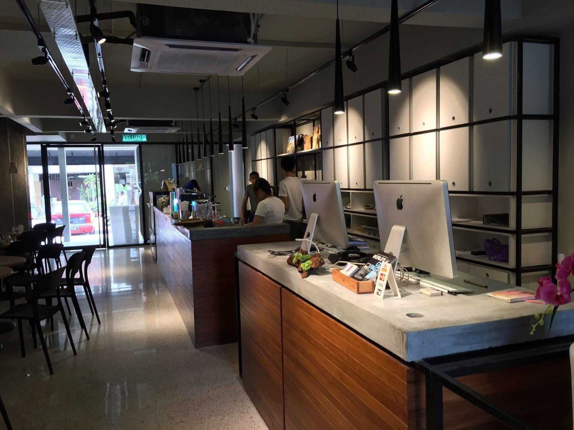 Time Capsule Hotel จอร์จทาวน์ ภายนอก รูปภาพ