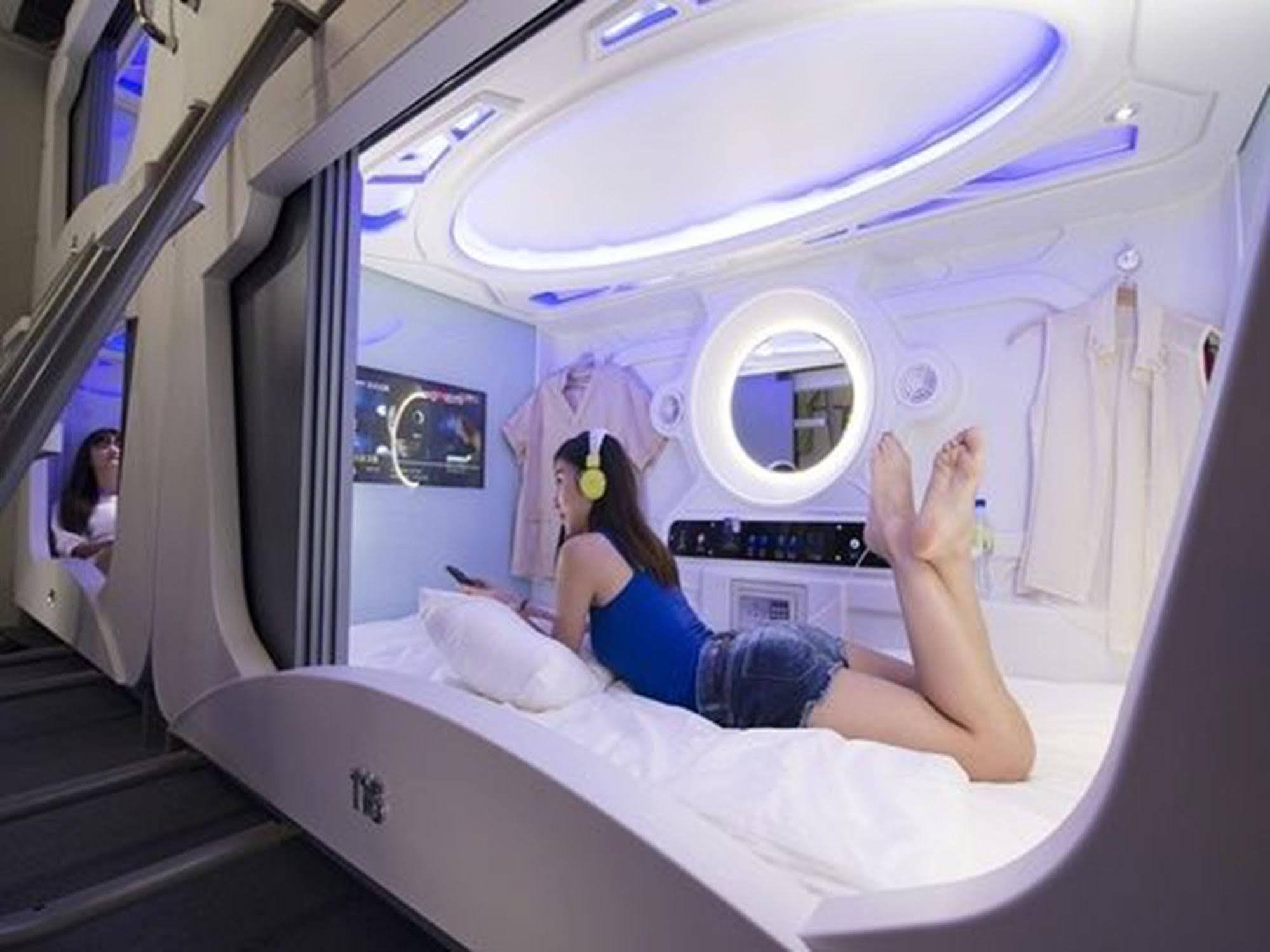 Time Capsule Hotel จอร์จทาวน์ ภายนอก รูปภาพ