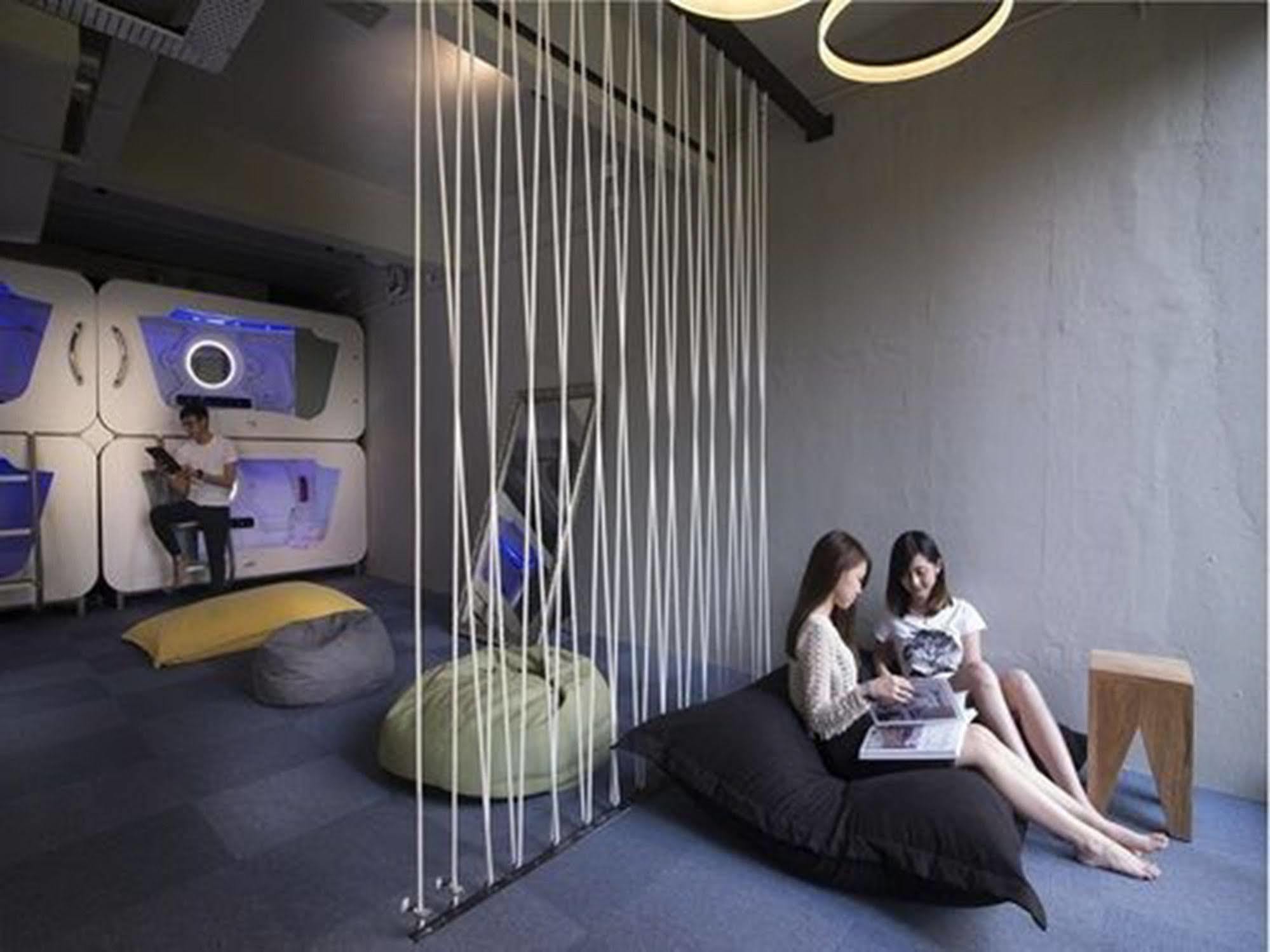 Time Capsule Hotel จอร์จทาวน์ ภายนอก รูปภาพ